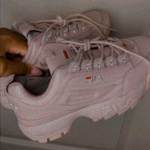 women’s fila disruptors